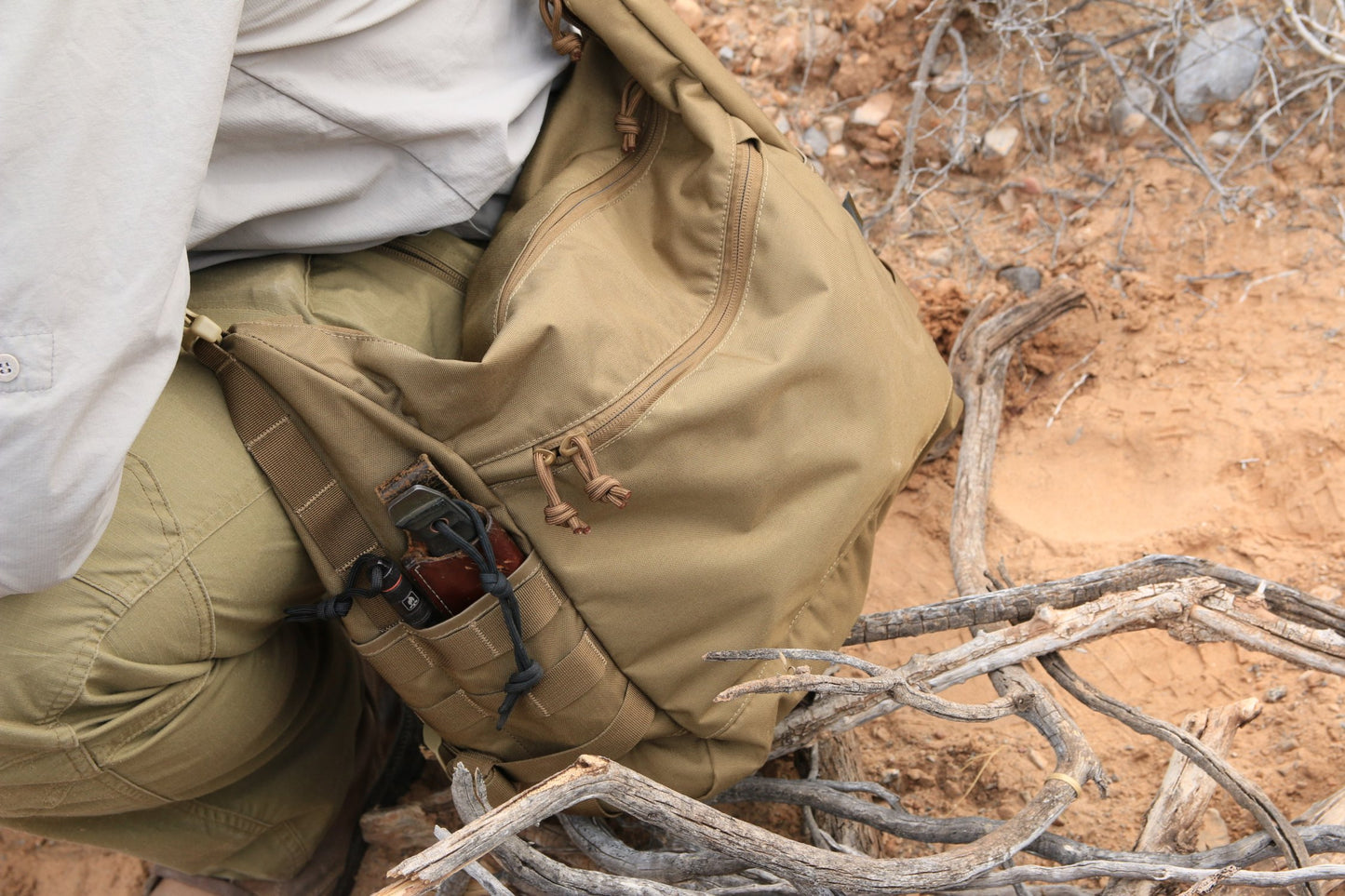 Helikon-Tex BUSHCRAFT SATCHEL – Compact EDC Shoulder Bag for Outdoor & Survival