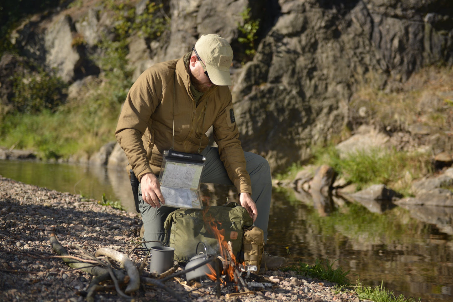 Helikon-Tex BUSHCRAFT SATCHEL – Compact EDC Shoulder Bag for Outdoor & Survival