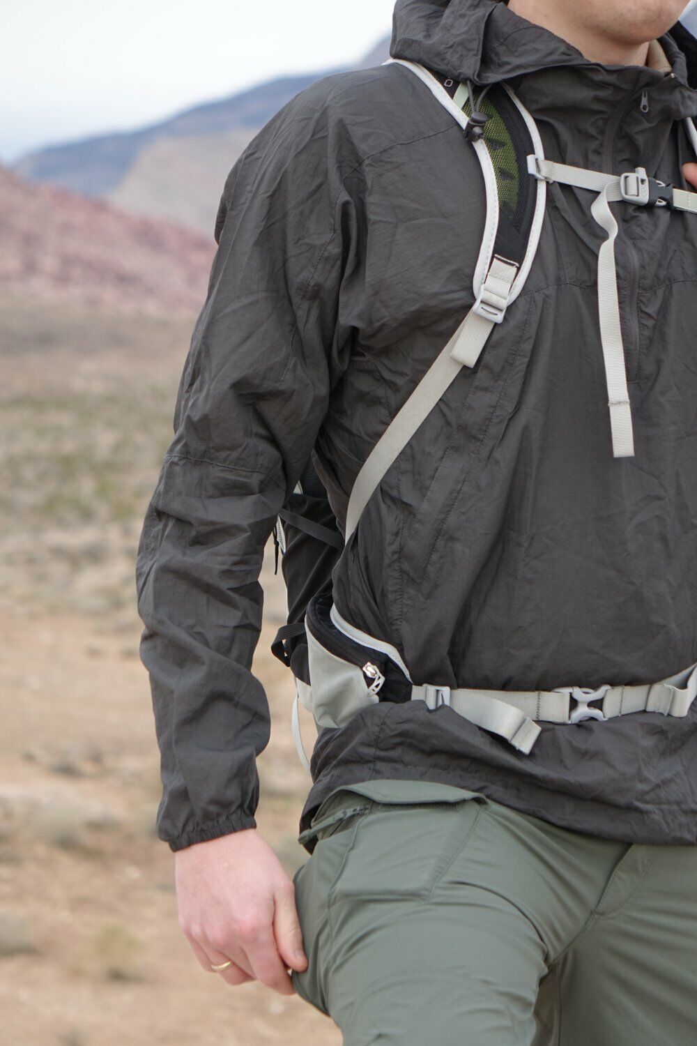 Helikon-Tex WINDRUNNER Windshirt – WindPack® Nylon Lightweight Tactical Windbreaker